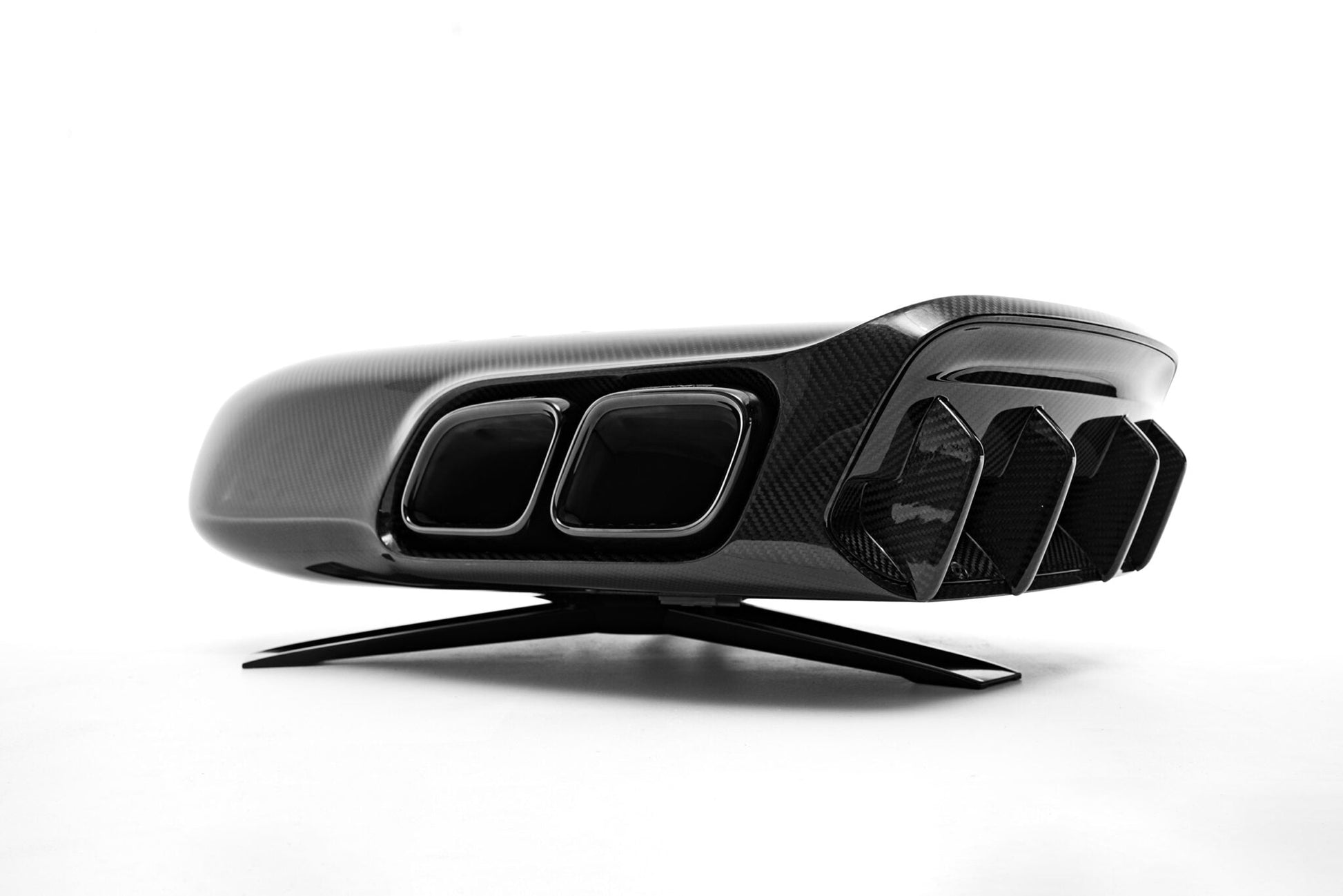 AMG Performance Luxury Audio - TheArsenale