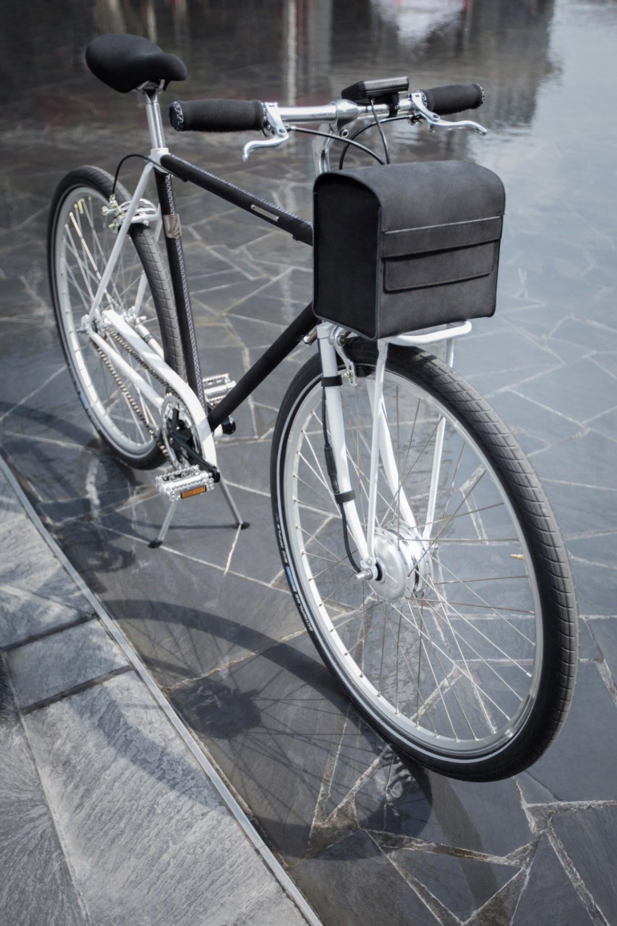 TheArsenale x VELORAPIDA x ALCANTARA - TheArsenale